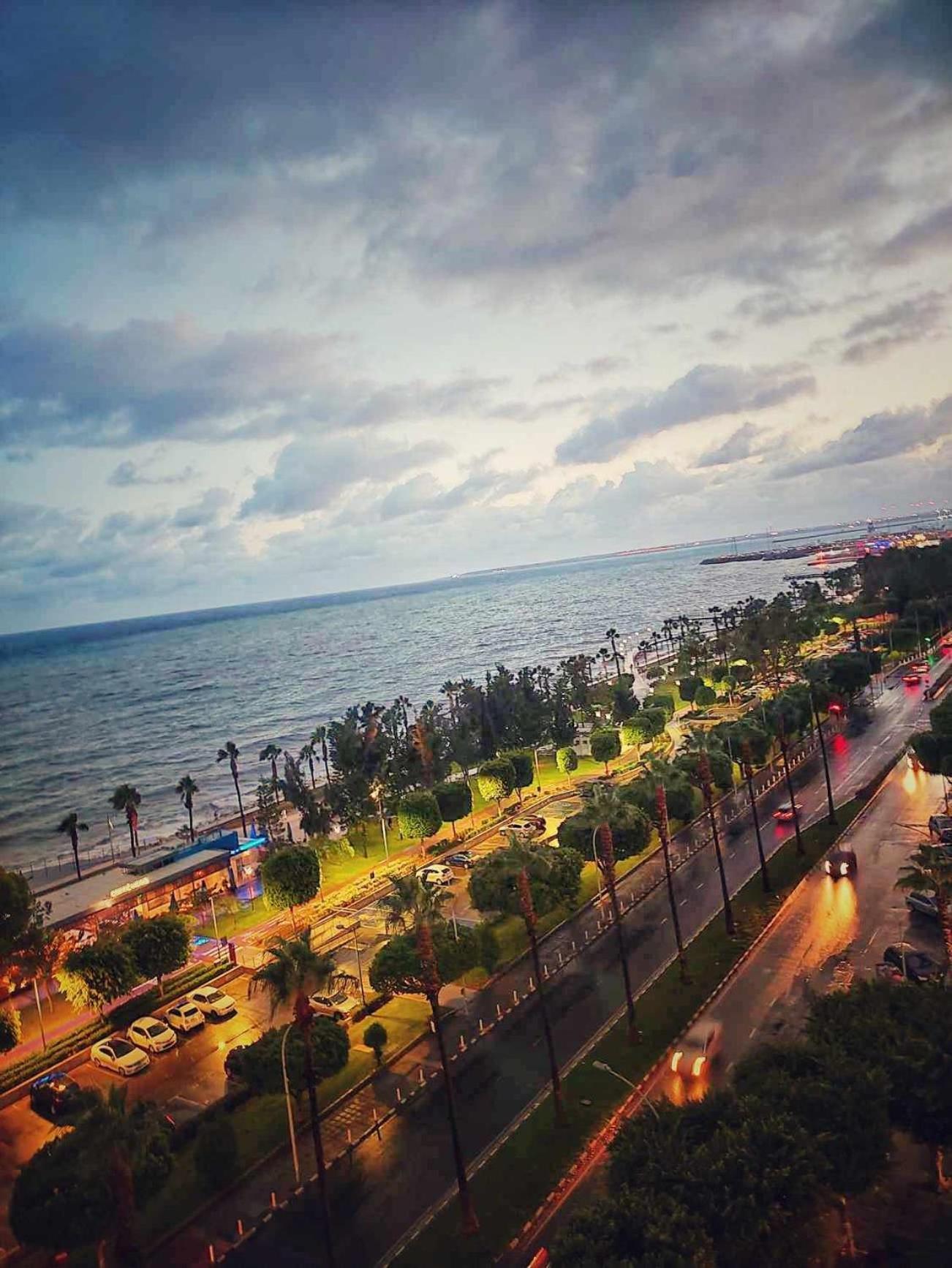 Sea Front & City Center, Amazing Sea View Limassol Exterior photo
