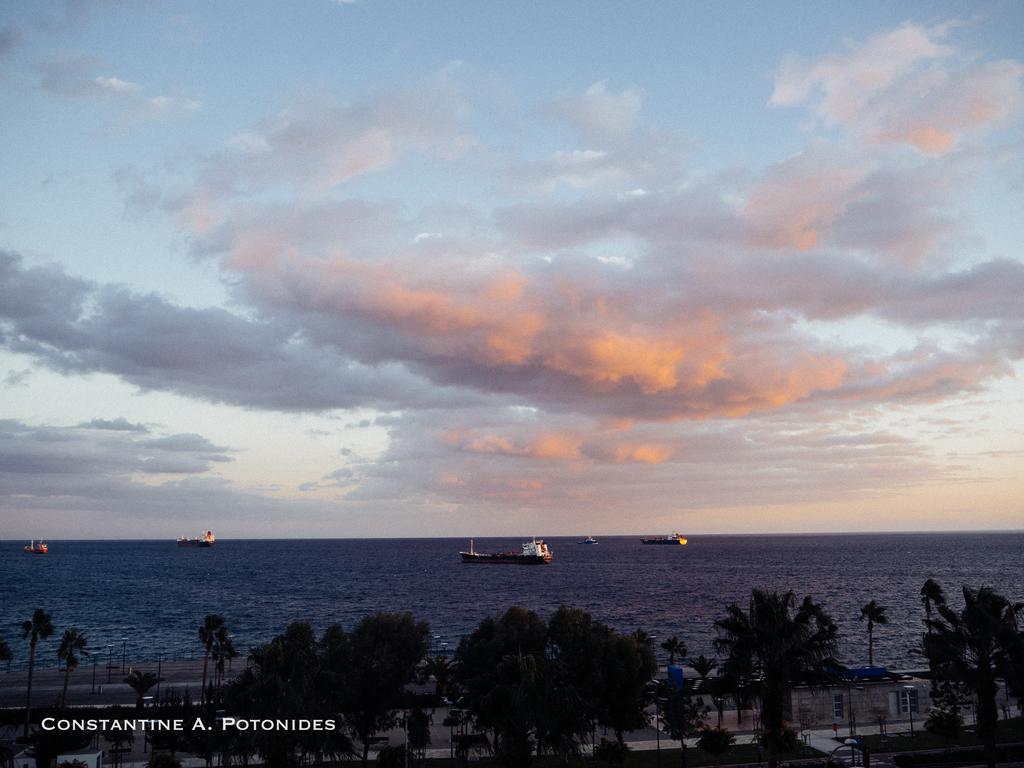 Sea Front & City Center, Amazing Sea View Limassol Exterior photo